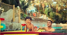 Babyschwimmen in Center Parcs Le Bois aux Daims
