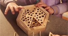 Workshop: Bienenhotel in Center Parcs Le Bois aux Daims