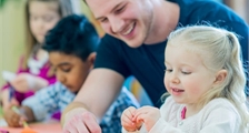 Kids Workshop: Beste Freunde Armbänder in Center Parcs Park De Haan
