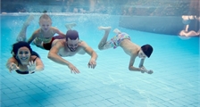 25-Meter-Schwimmbecken in Center Parcs De Huttenheugte