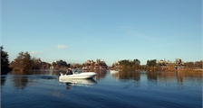 Elektroboot in Center Parcs Villages Nature Paris